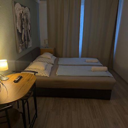 Hermina Apartmanok Westend بودابست المظهر الخارجي الصورة