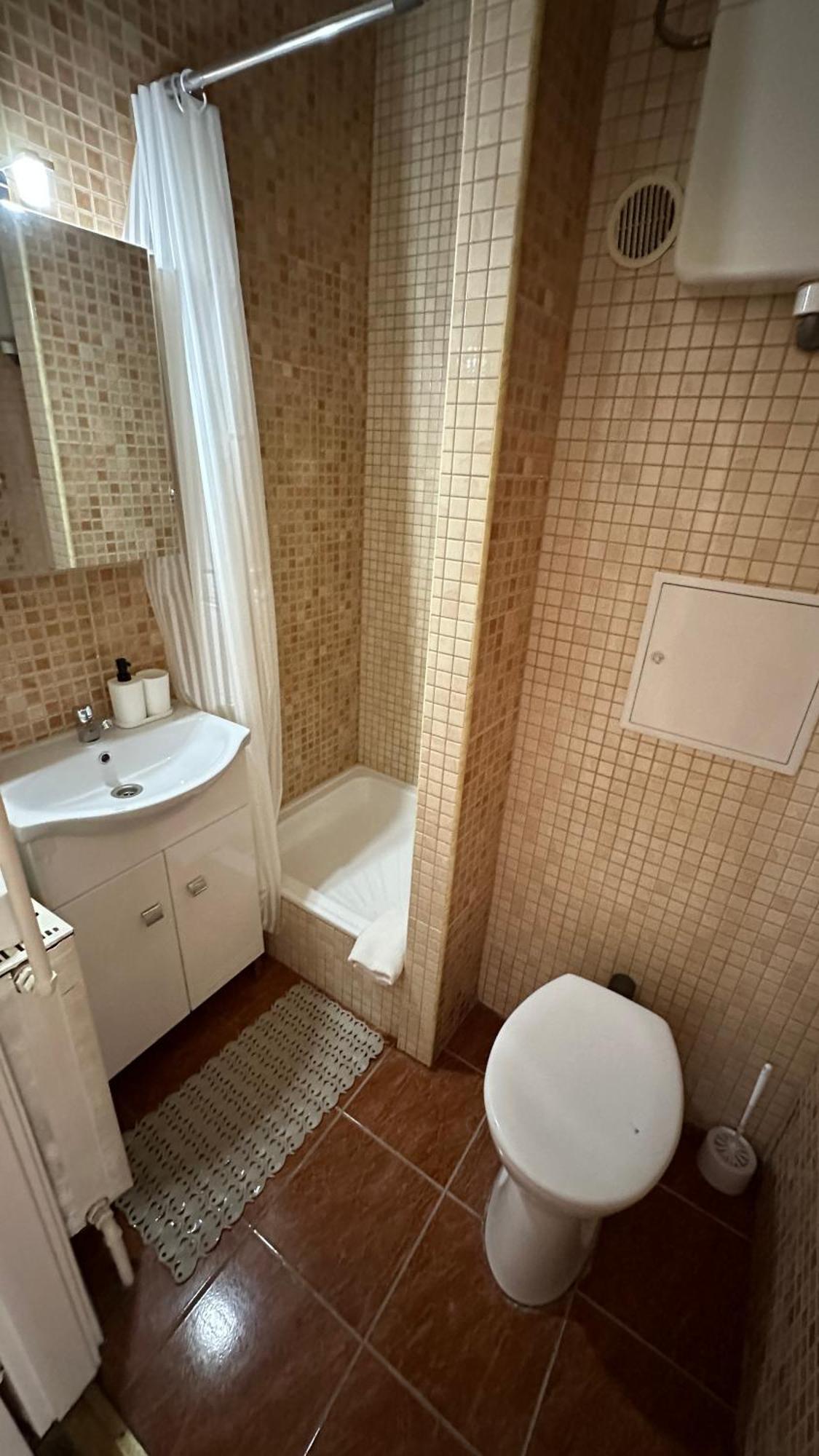 Hermina Apartmanok Westend بودابست المظهر الخارجي الصورة